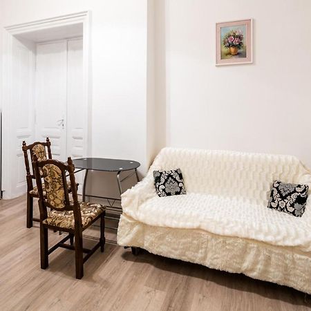 Apartament Of Center Lviv Appartamento Esterno foto