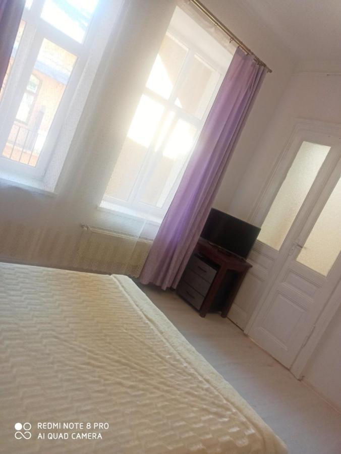 Apartament Of Center Lviv Appartamento Esterno foto