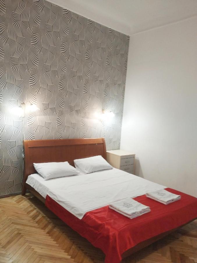 Apartament Of Center Lviv Appartamento Esterno foto
