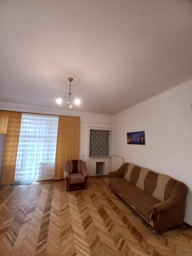 Apartament Of Center Lviv Appartamento Esterno foto