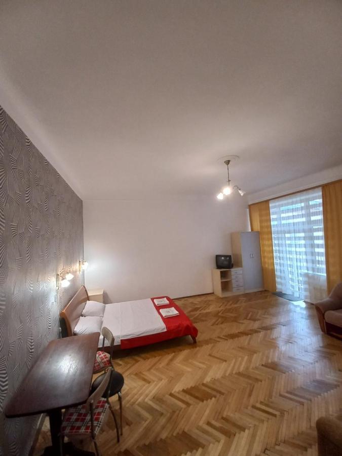 Apartament Of Center Lviv Appartamento Esterno foto